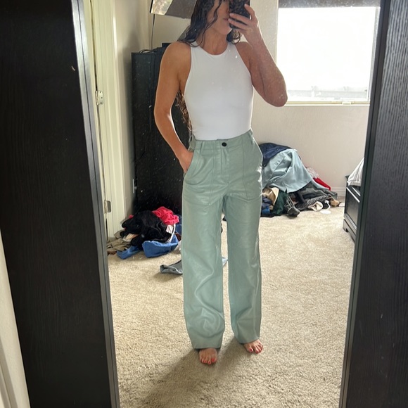 Zara baby blue faux leather pant - Picture 2 of 8
